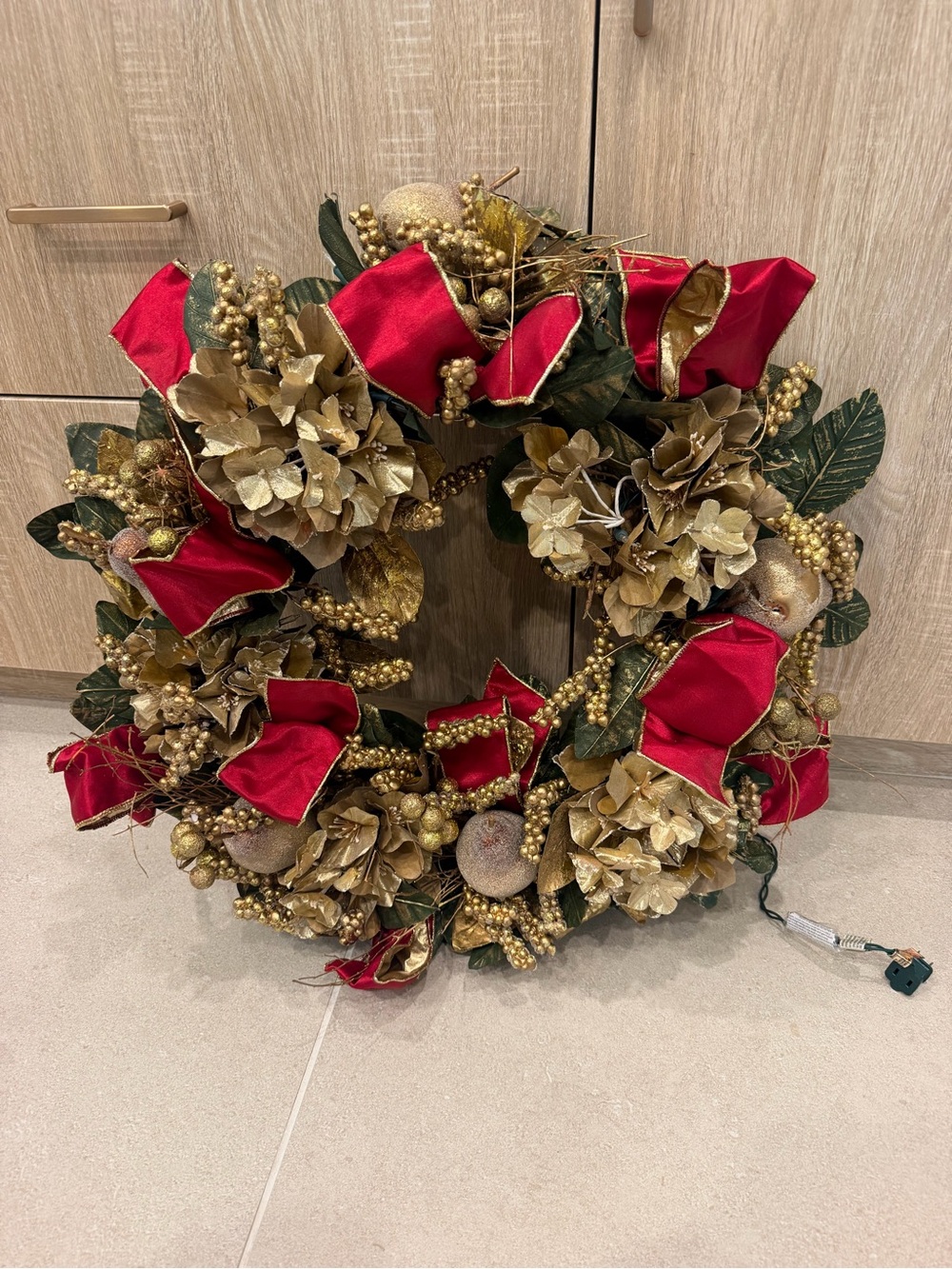 Horchow Pre-Lit Burgundy & Gold Christmas Wreath